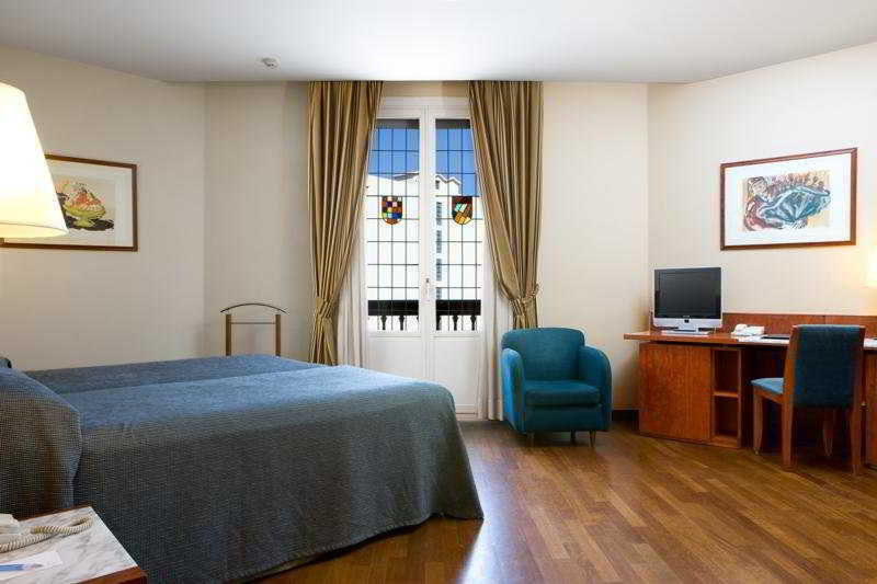Avani Alonso Martinez Madrid Hotel Bilik gambar